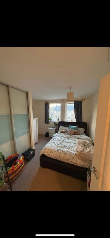 Room Cornmill View in Leeds