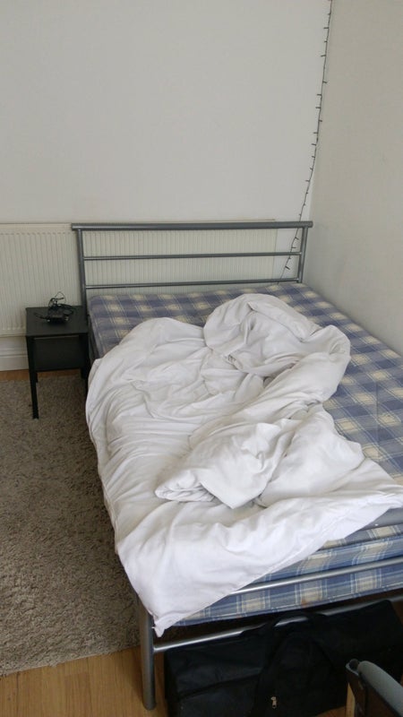 Room Hubert Road in Birmingham