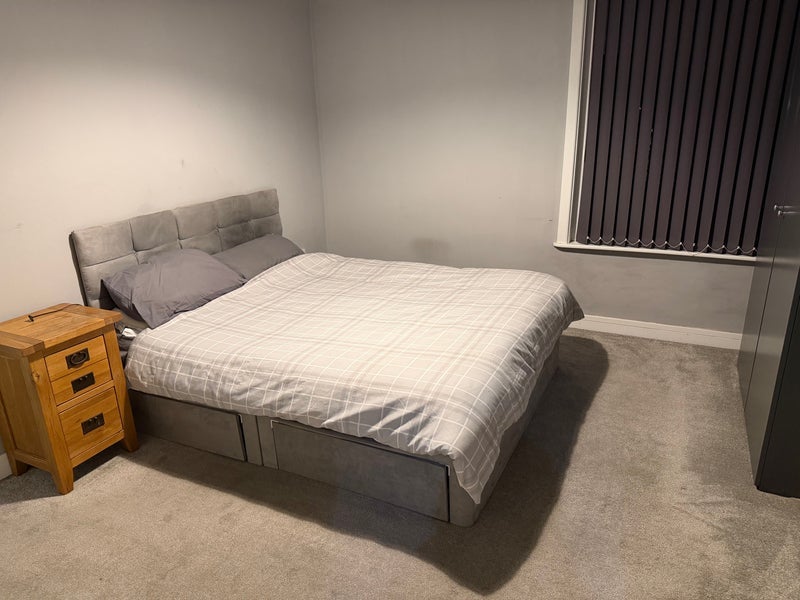 Room Brownlow Road in Horwich