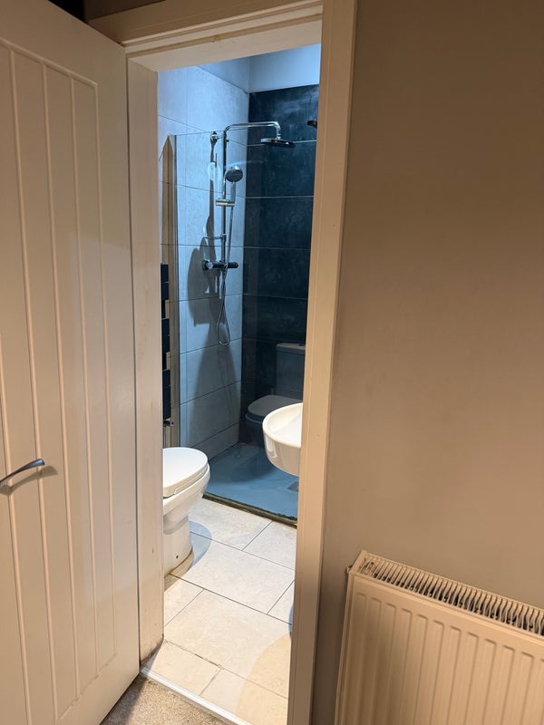 Room Brownlow Road in Horwich