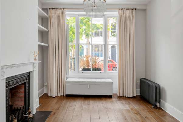 Flat Grantbridge Street in Greater London
