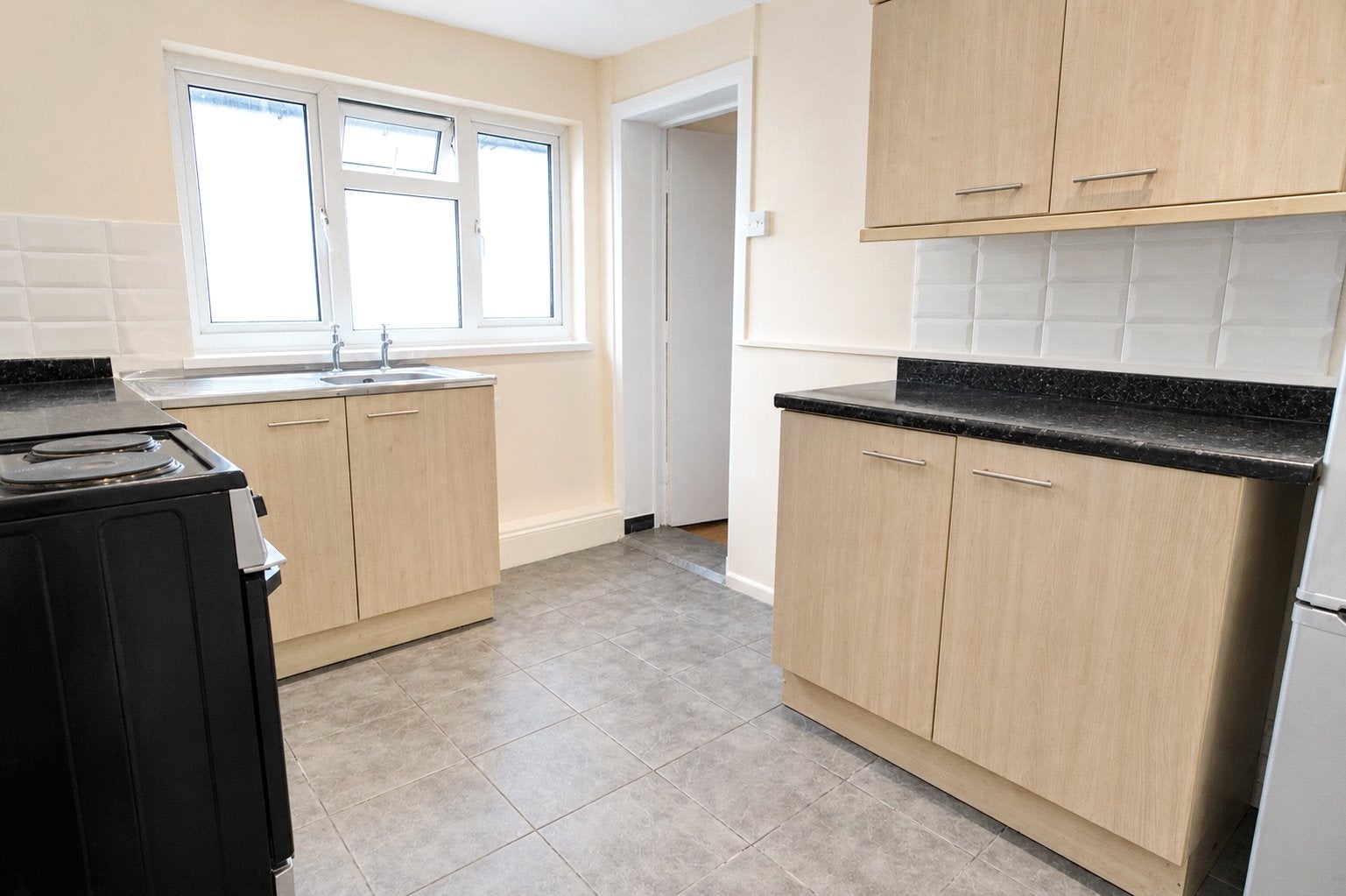 Flat Gloucester Road in Bristol