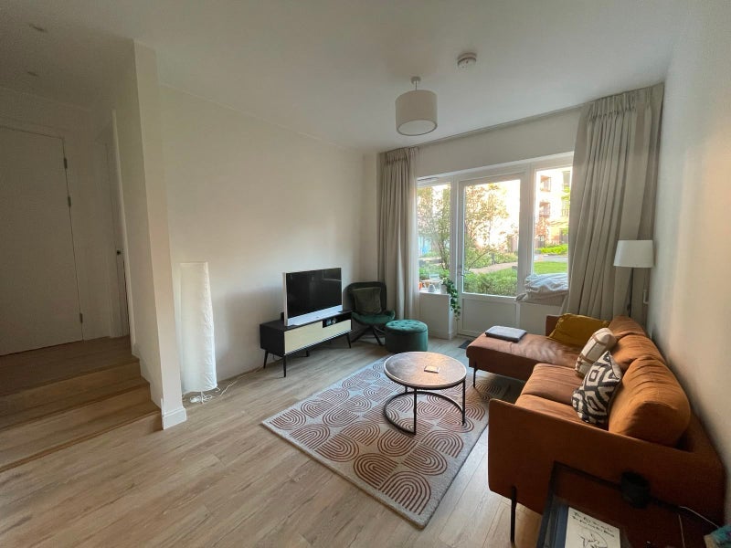 Room Carpet Street in Greater London