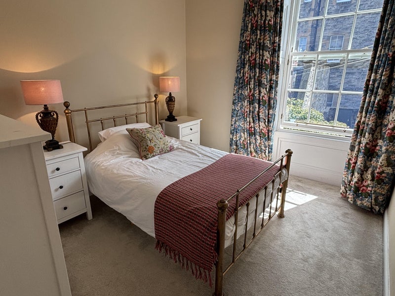 Room Queensferry Street in City of Edinburgh