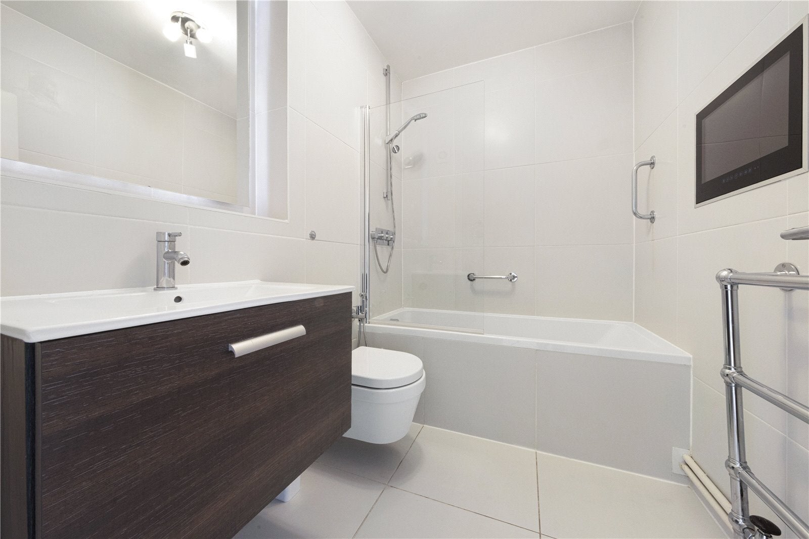 Flat Park Crescent in City of Westminster