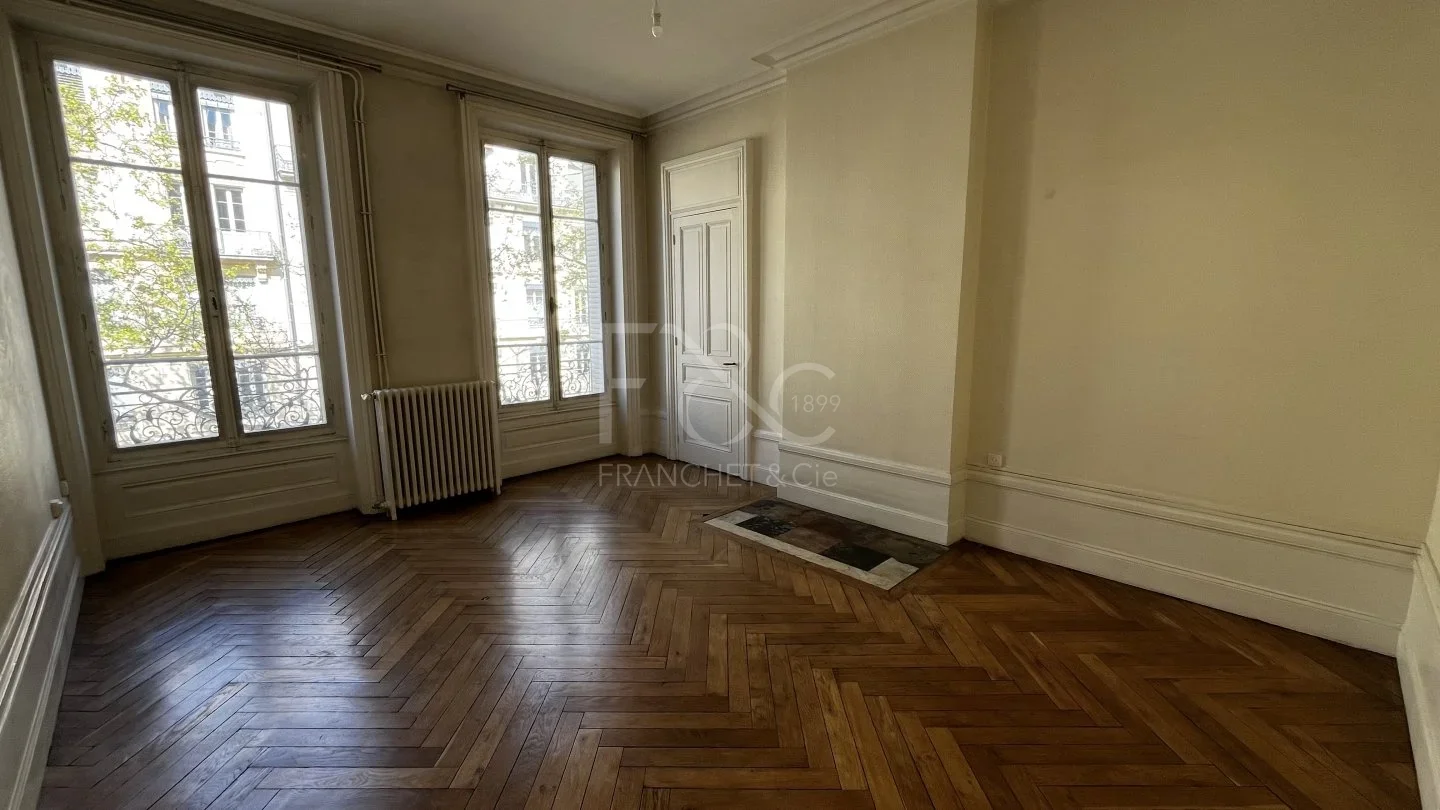 Flat Avenue Jean Jaurès in Lyon
