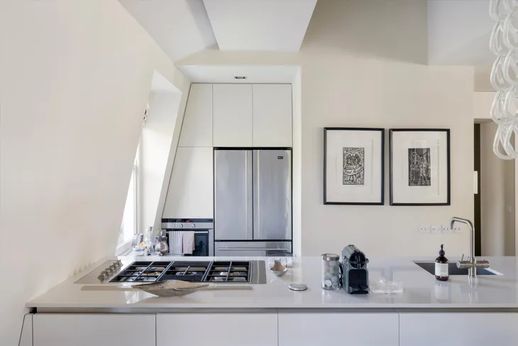 Flat Onslow Gardens in Greater London