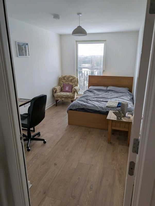 Flat Ashgrove Road in Glasgow