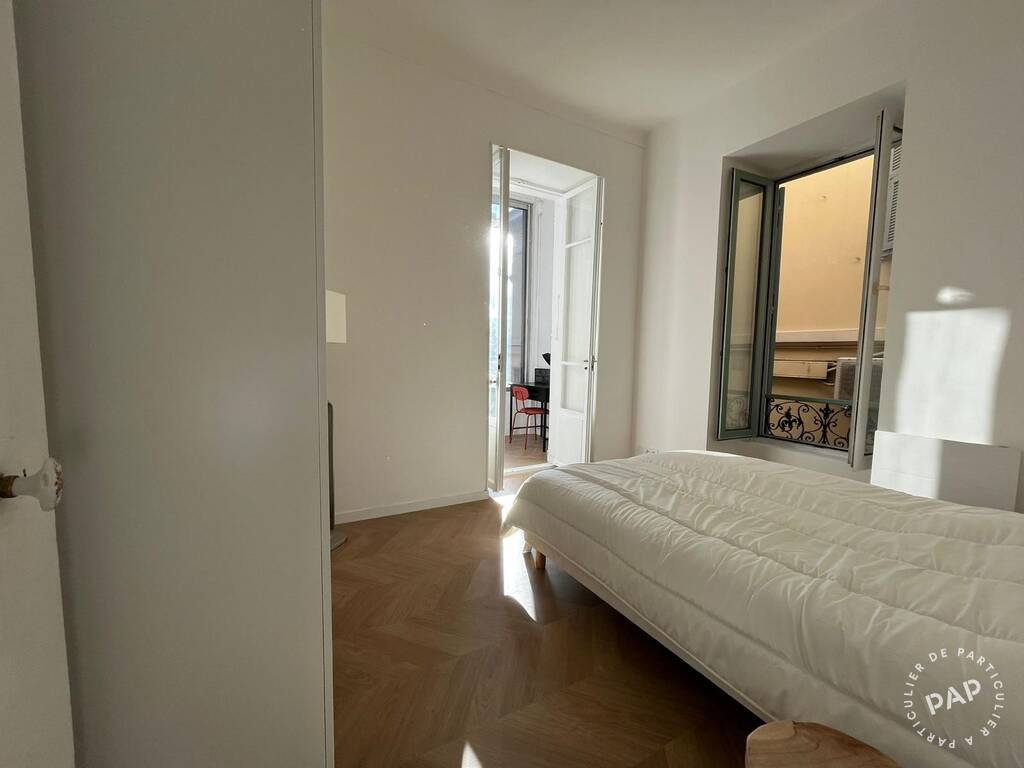 Flat Avenue du Roi Robert in Nice