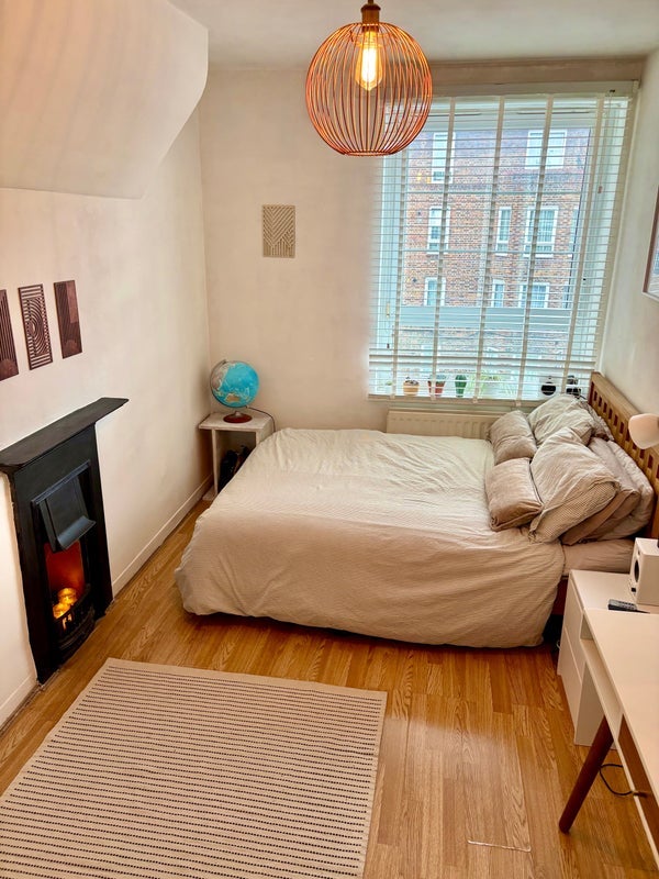 Room Pardoner Street in Greater London