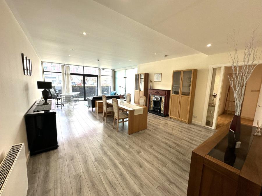 Flat Lancefield Quay in Glasgow