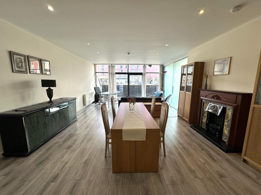 Flat Lancefield Quay in Glasgow