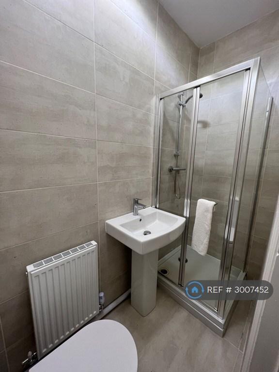 Room Lovely Lane in Warrington