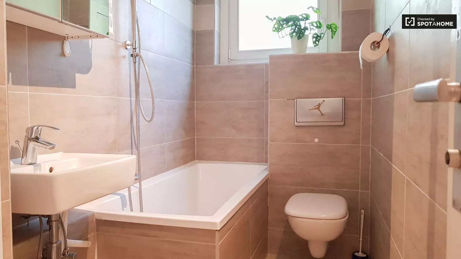Wohnung Sachtlebenstraße in Berlin