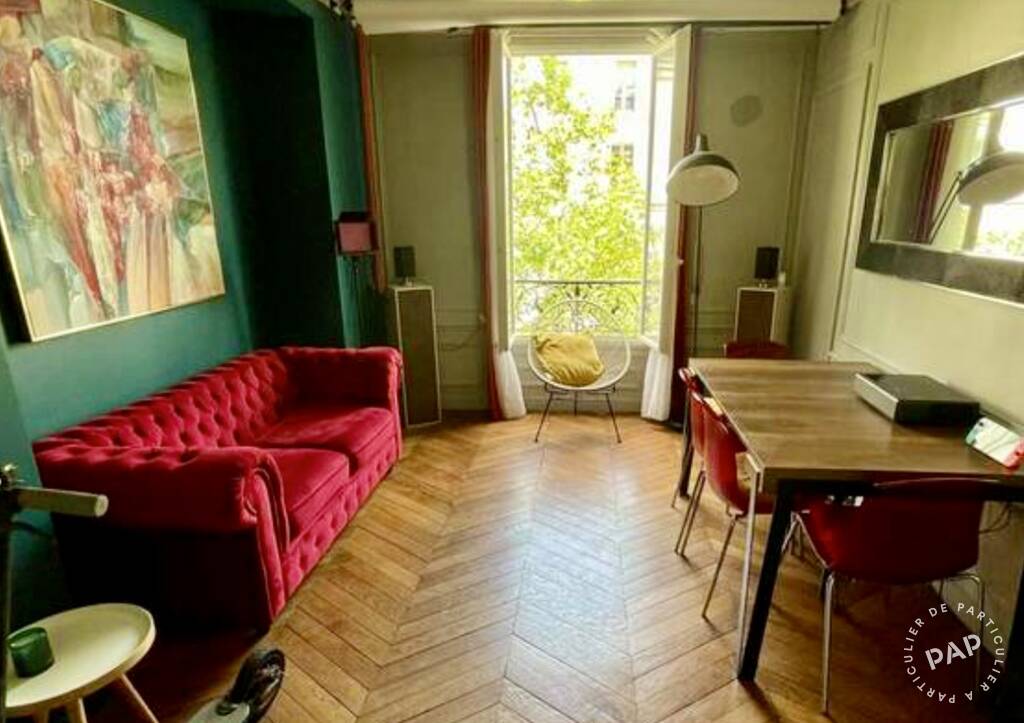 Flat Place du Général Kœnig in Paris