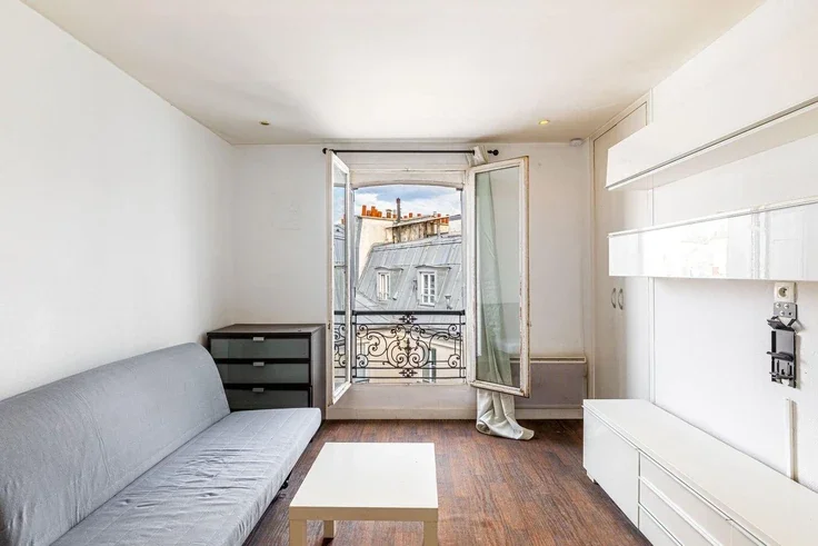 Flat Boulevard Richard-Lenoir in Paris