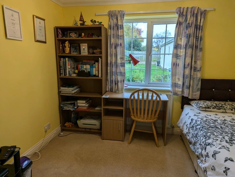 Room Hanham Road in Corfe Mullen