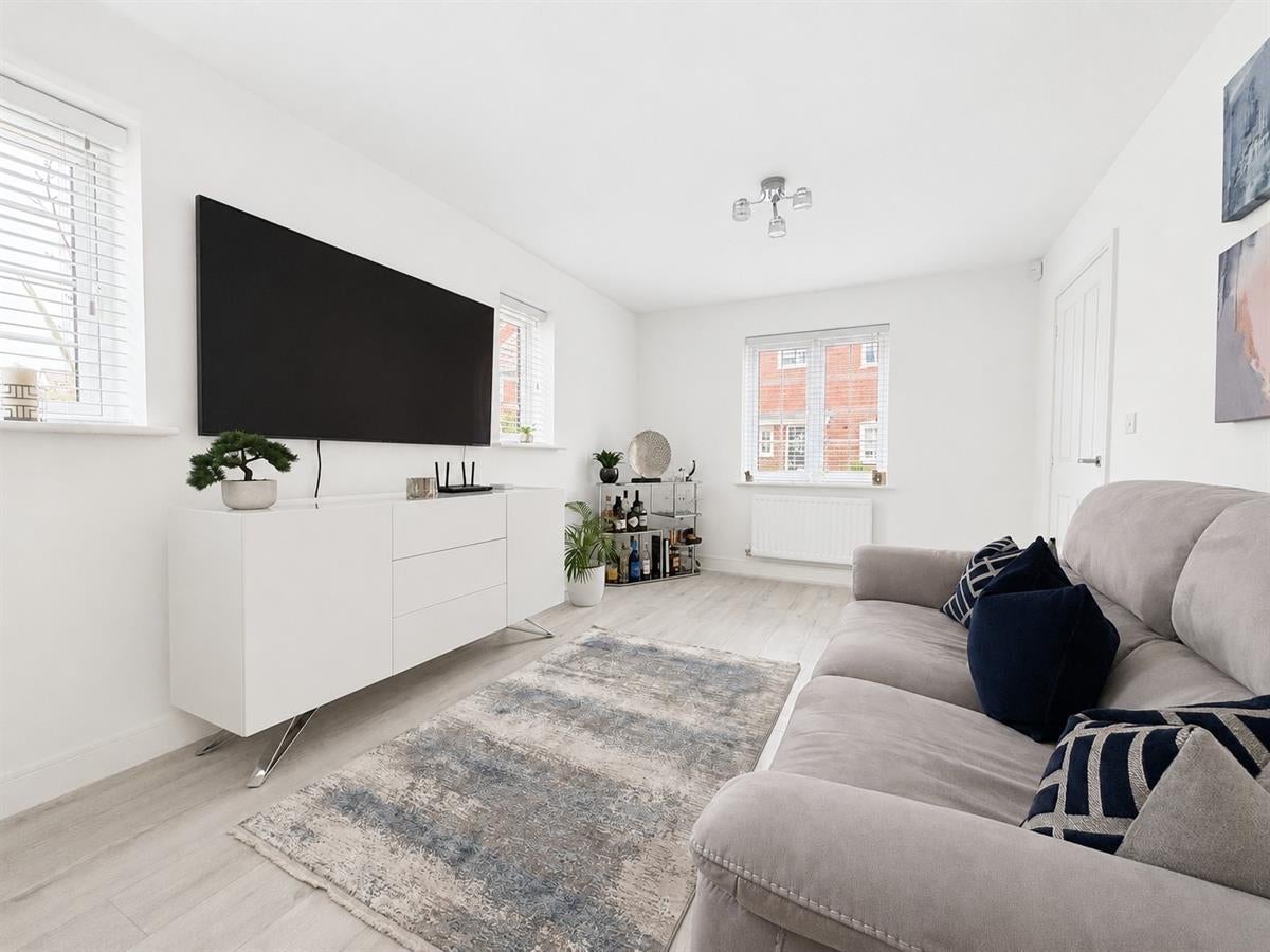 House Mayfly Mews in Biddenham