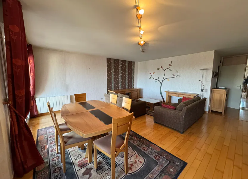 Appartement Place Jean Monnet à Orléans