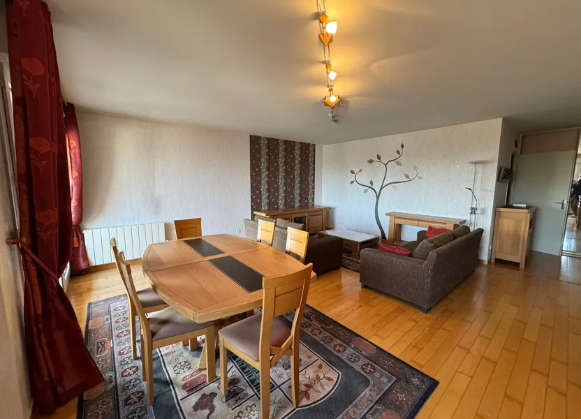 Appartement Place Jean Monnet à Orléans
