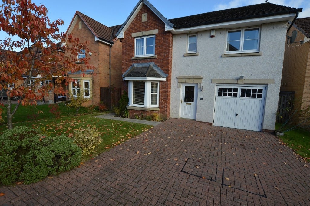 House Sandpiper Gardens in Dunfermline