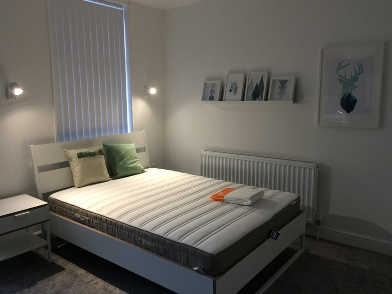 Room Clifton Road in Liverpool
