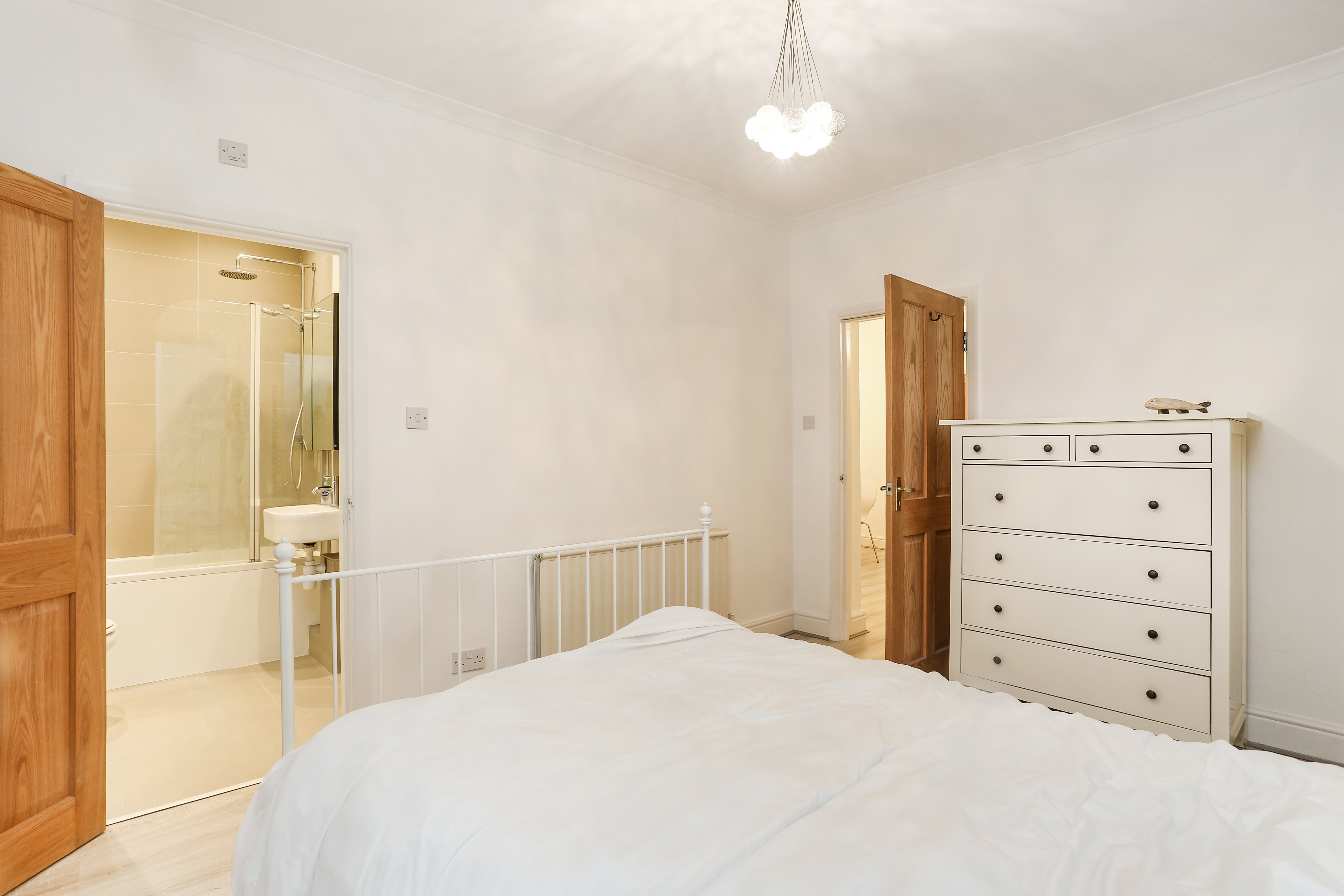 Flat Fairholme Road in Greater London