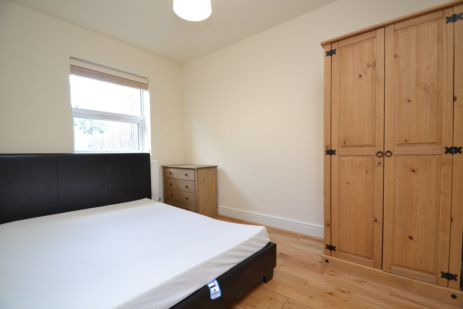 Flat Loampit Vale in Greater London