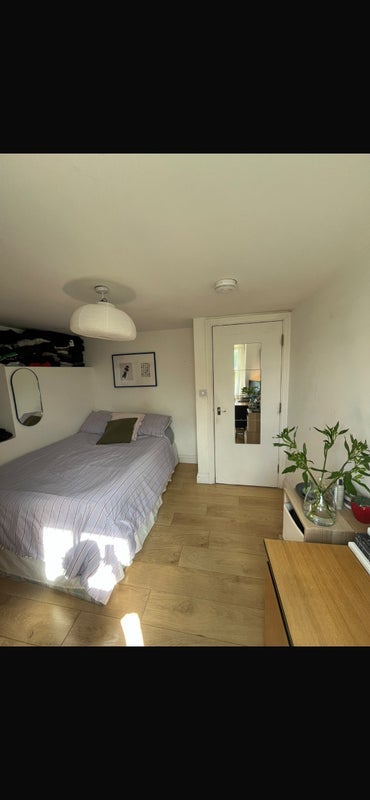 Room Story Street in Greater London