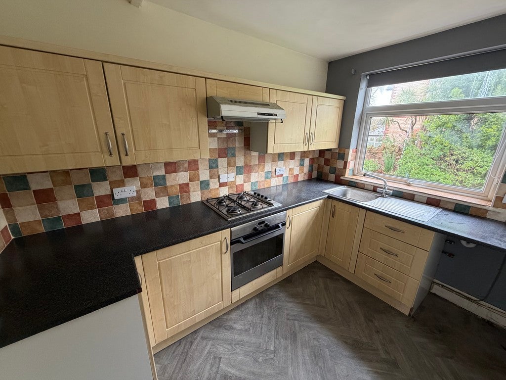 Flat Grosvenor Road in Paignton