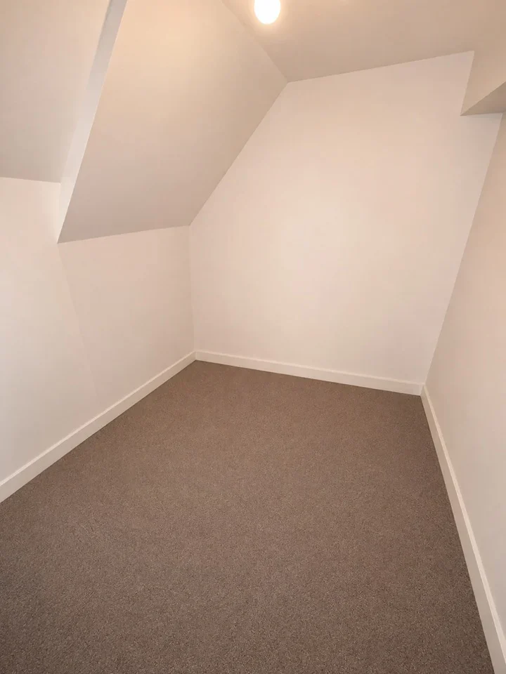 Flat Welling High Street in Greater London