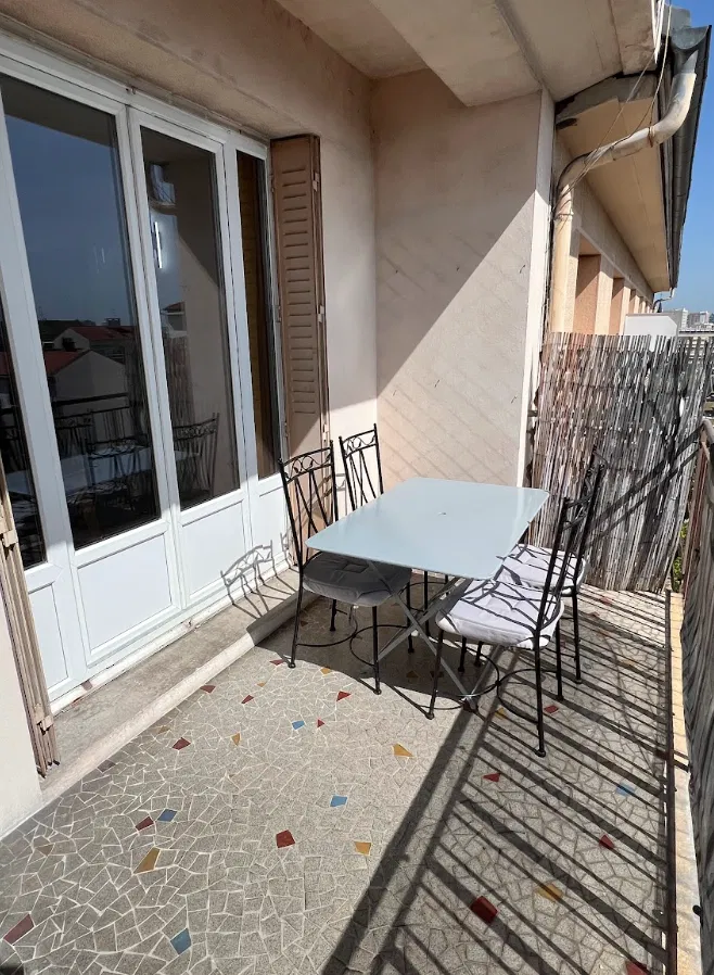 Flat Avenue Général Leclerc in Villeurbanne