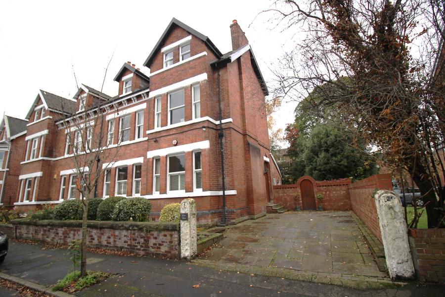 House Victoria Avenue in Manchester