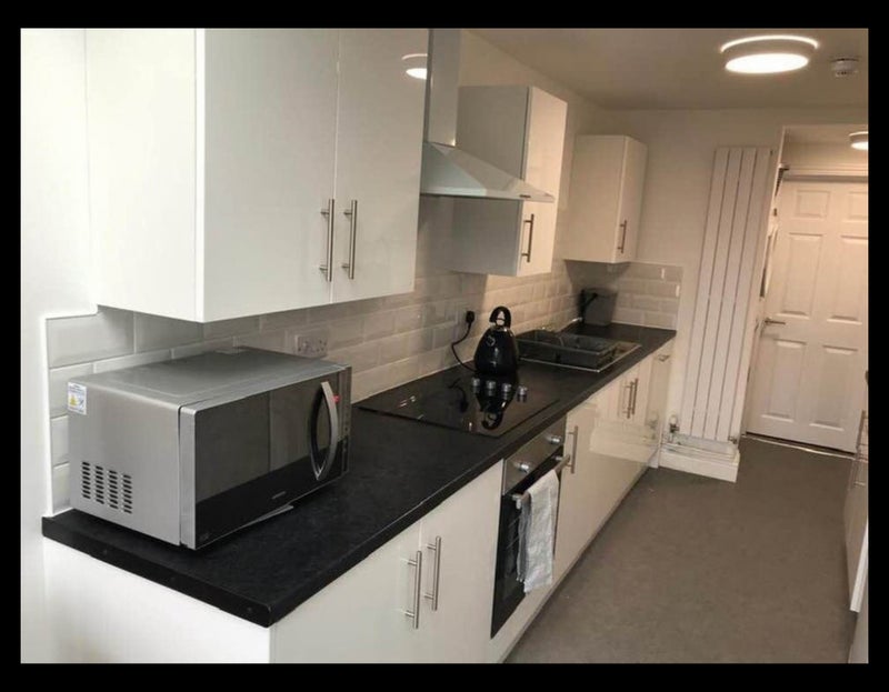 Room Cranleigh Court Road in Yate