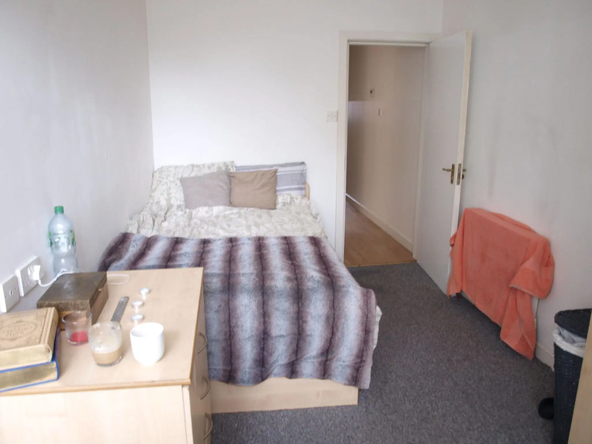 Flat Kendal Lane in Leeds