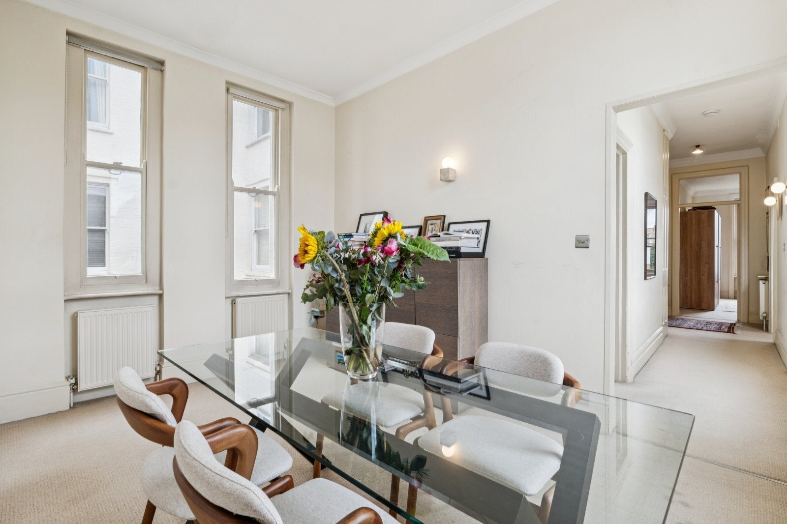Flat Marloes Road in Greater London