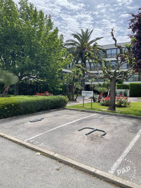 Appartement Avenue Maréchal de Lattre de Tassigny à Mandelieu-la-Napoule