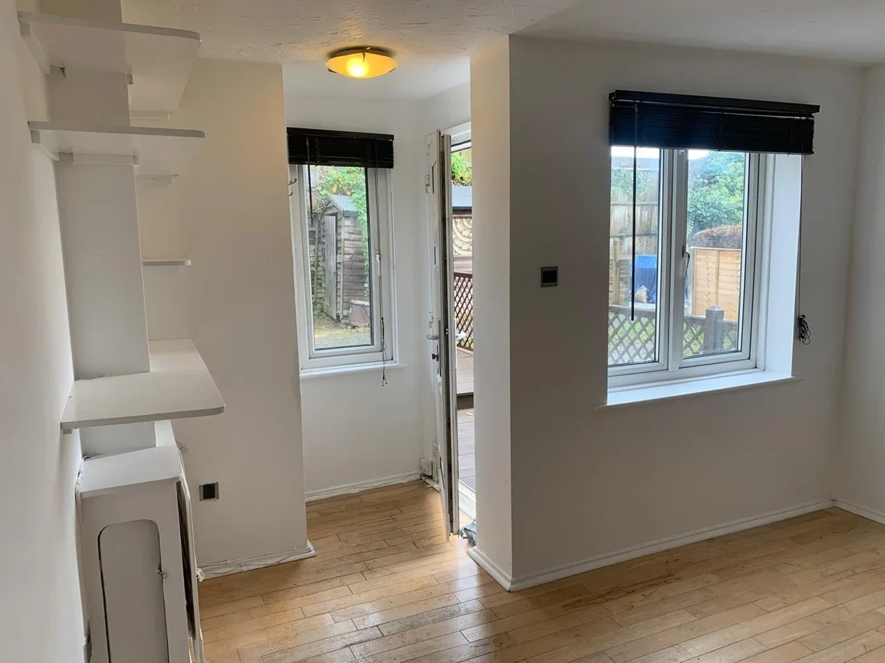 House Redwood Way in Greater London