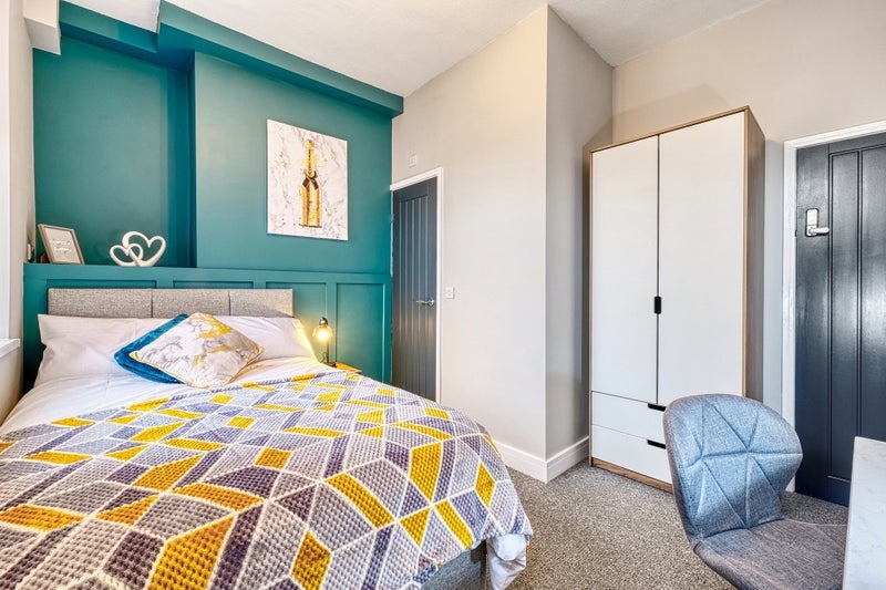 Room Stone Street in Stoke-on-Trent