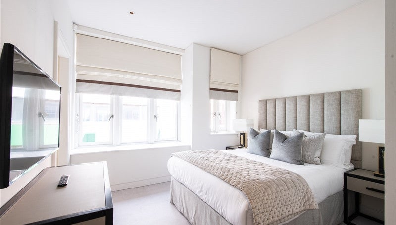 Flat Duke Street in City of Westminster