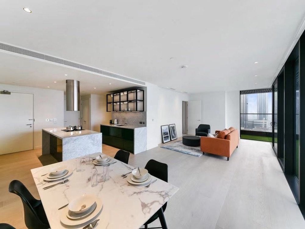 Flat Wards Place in London