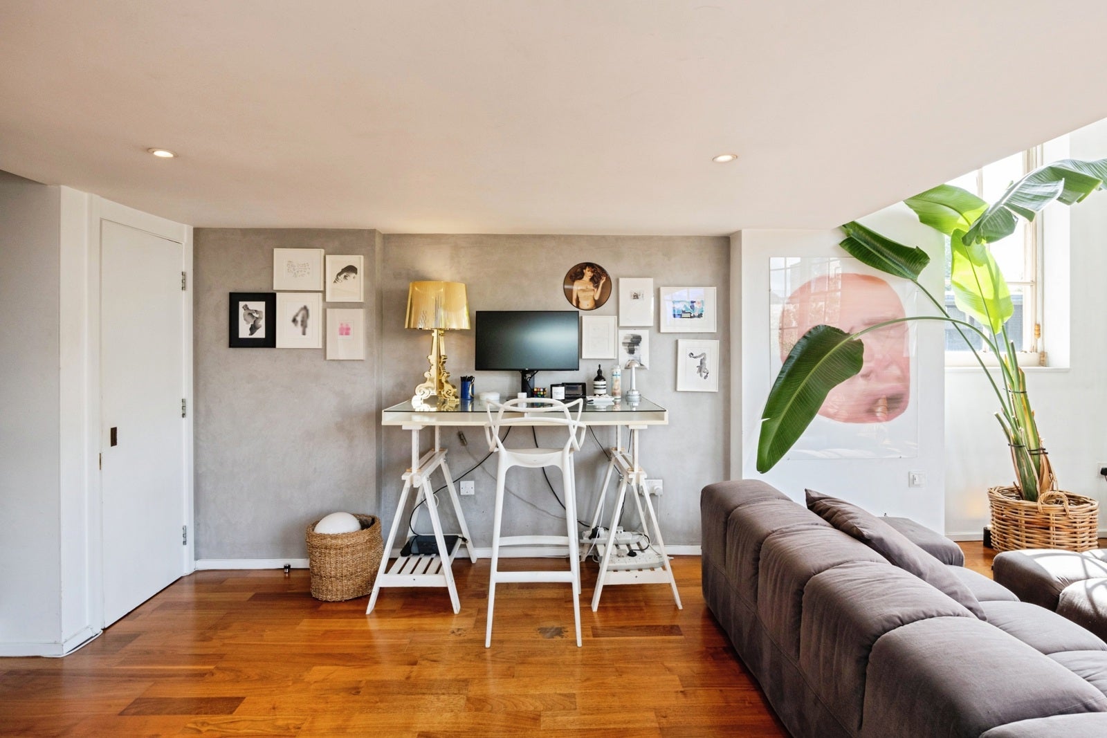 Flat Clark Street in Greater London