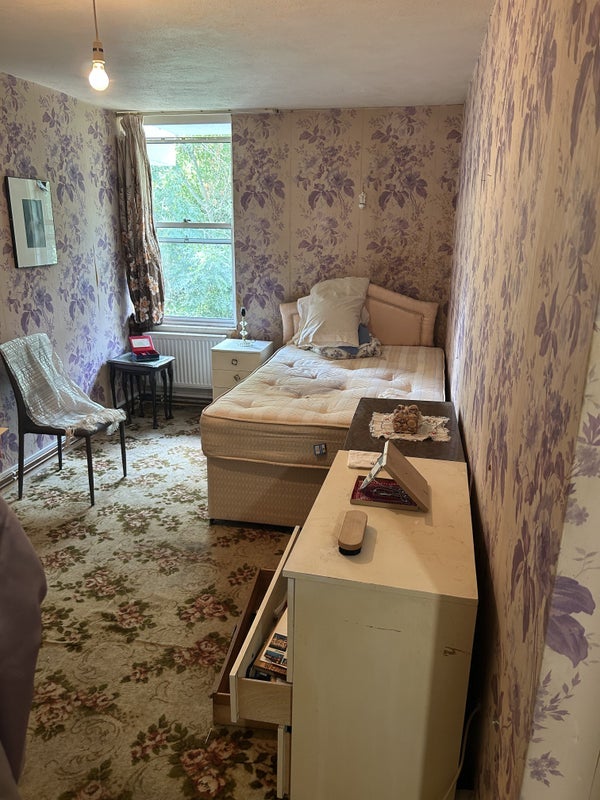 Room Upper Caldy Walk in Greater London