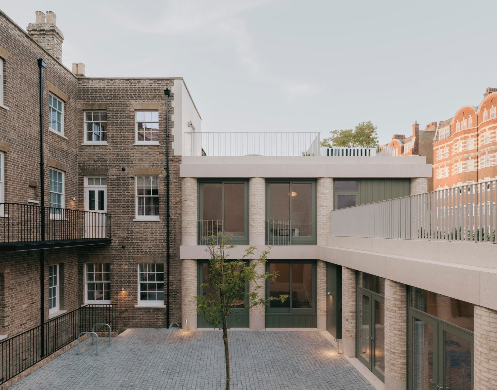 Flat Newcourt Street in City of Westminster