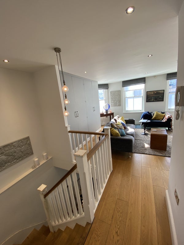 Room Alberta Street in Greater London