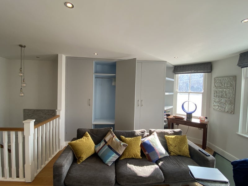 Room Alberta Street in Greater London