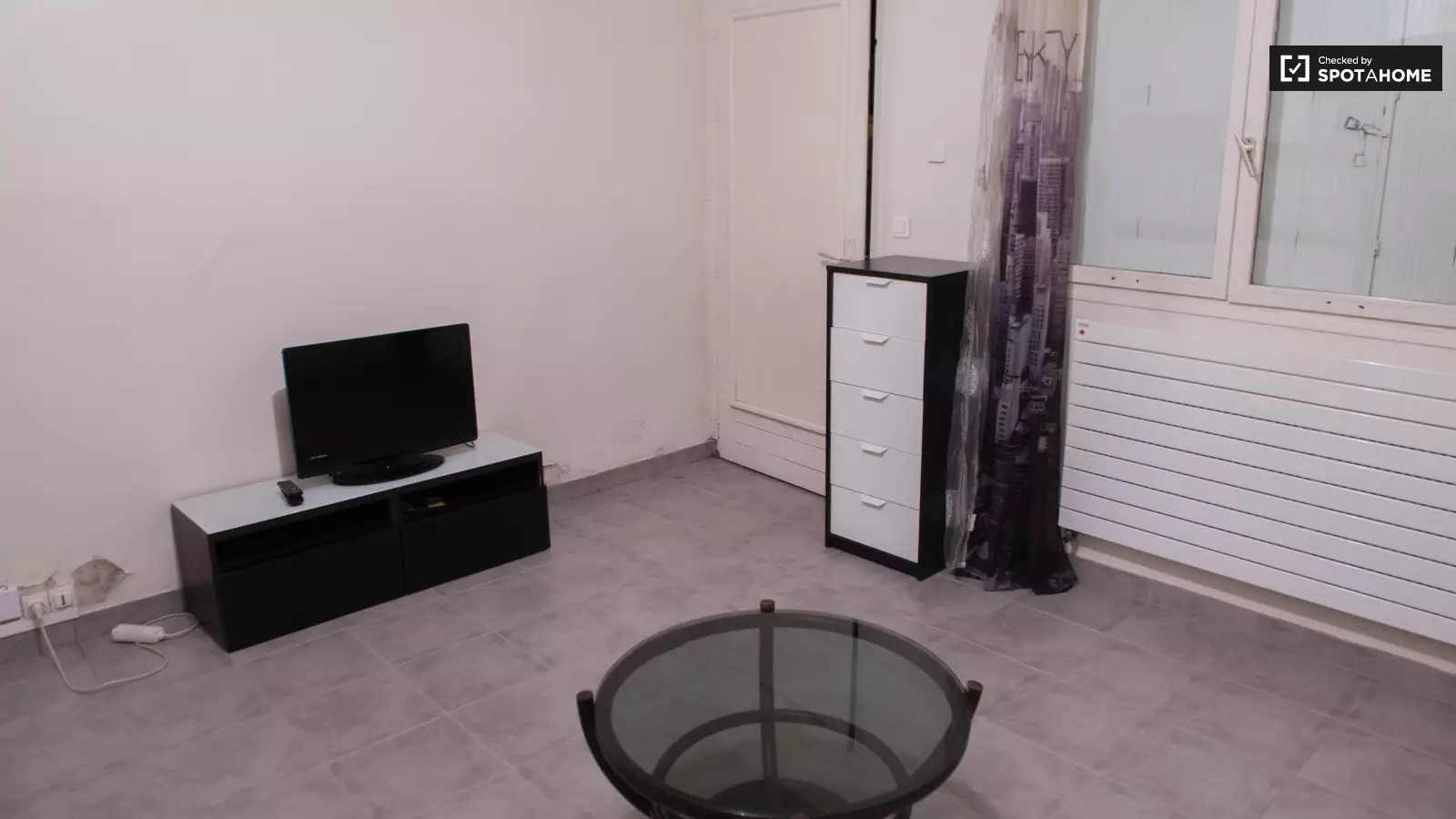 Flat Allée Anne-Claude Godeau in Montreuil