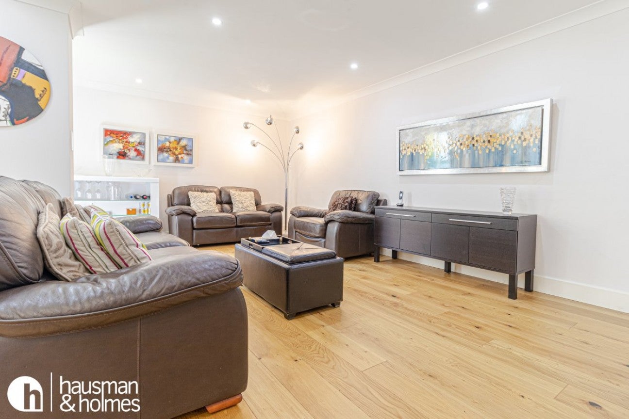 Flat Stratford Road in Greater London