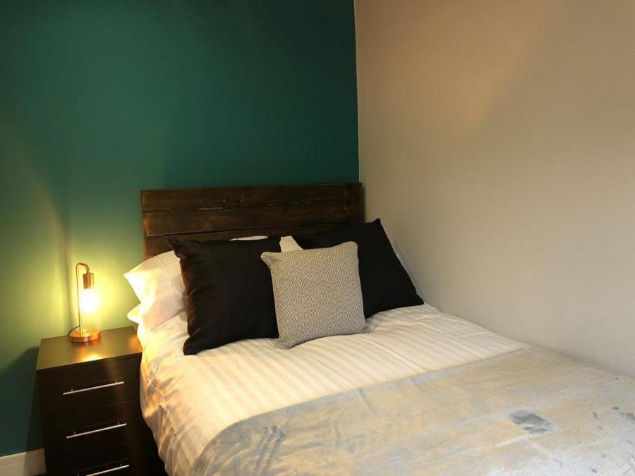 Room Windmill Hill Lane in Derby