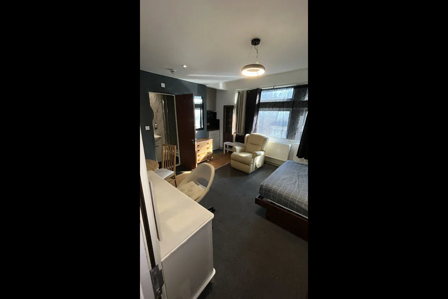 Room Cranbrook Road in Greater London